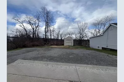 1360 Center St, McKees Rocks, PA 15136 - Photo 3