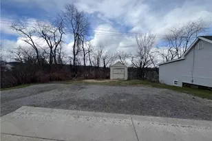 1360 Center St, McKees Rocks, PA 15136 - Photo 3