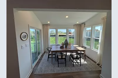 135 Victoria Dr, Coraopolis, PA 15108 - Photo 7