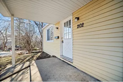 202 Duffield Ave, Pittsburgh, PA 15235 - Photo 3