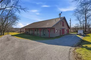 1725 Mt Jackson Rd, North Beaver Township, PA 16120 - Photo 3