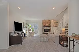 1402 Towne Square Dr, Pittsburgh, PA 15101 - Photo 7