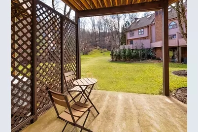 1402 Towne Square Dr, Pittsburgh, PA 15101 - Photo 25