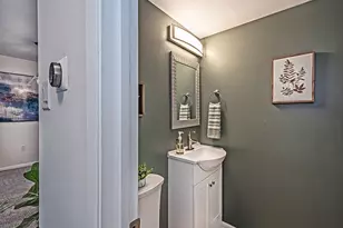 1402 Towne Square Dr, Pittsburgh, PA 15101 - Photo 11