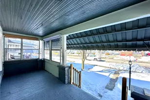 916 Beckford St, New Castle, PA 16101 - Photo 5