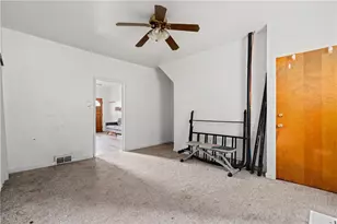 2007 Jane St, Pittsburgh, PA 15203 - Photo 11