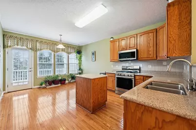 504 Azalea Ln., Bridgeville, PA 15017 - Photo 11