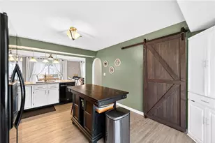 202 Mountain Dr, Carnegie, PA 15106 - Photo 21