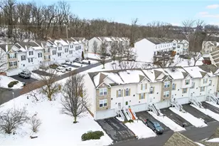 202 Mountain Dr, Carnegie, PA 15106 - Photo 5