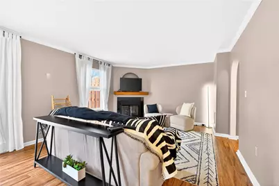 202 Mountain Dr, Carnegie, PA 15106 - Photo 11