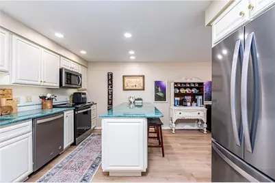 3 Alta Vita Dr #205, Hempfield Township, PA 15601 - Photo 15