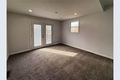 361 Highland Ave, Pittsburgh, PA 15229 - Photo 11