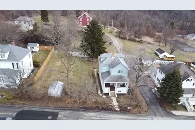 230 Maple St, Everson, PA 15631 - Photo 11