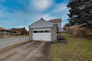 646 Liberty Ave, Carnegie, PA 15106 - Photo 21