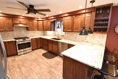 5715 Glen Hill Dr, Bethel Park, PA 15102 - Photo 3