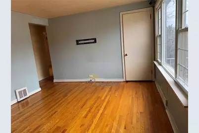 6412 Helen St, South Park, PA 15129 - Photo 15