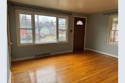 6412 Helen St, South Park, PA 15129 - Photo 3