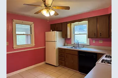 6412 Helen St, South Park, PA 15129 - Photo 35
