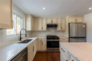 8617 Peters Rd, Cranberry Township, PA 16066 - Photo 15