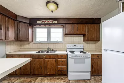 1602 Kansas Ave, White Oak, PA 15131 - Photo 17