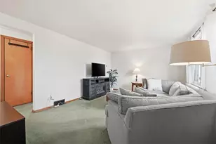 1748 Outlook Dr, Verona, PA 15147 - Photo 5