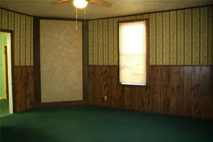 324 W North St, Butler, PA 16001 - Photo 11