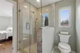 954 Lakemont Dr, Pittsburgh, PA 15243 - Photo 29