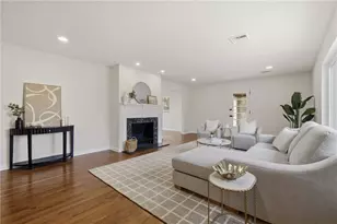 954 Lakemont Dr, Pittsburgh, PA 15243 - Photo 9