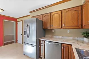 1393 Washington Rd, Pittsburgh, PA 15228 - Photo 19