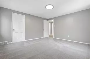 327 E Bruceton Rd, Pittsburgh, PA 15236 - Photo 21