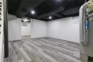 327 E Bruceton Rd, Pittsburgh, PA 15236 - Photo 31