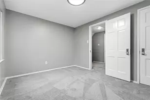 327 E Bruceton Rd, Pittsburgh, PA 15236 - Photo 29