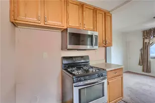 1275 Balmoral Dr, Pittsburgh, PA 15237 - Photo 9