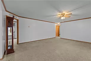 4601 Wildwood Sample Rd, Hampton, PA 15101 - Photo 7