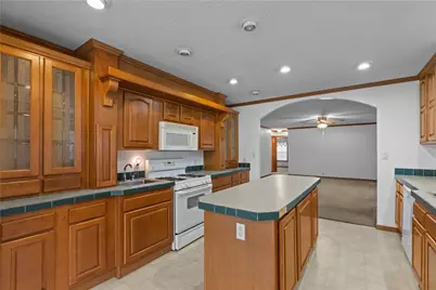 4601 Wildwood Sample Rd, Hampton, PA 15101 - Photo 9