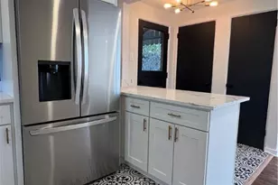 658 Fort Couch Rd, Pittsburgh, PA 15241 - Photo 7