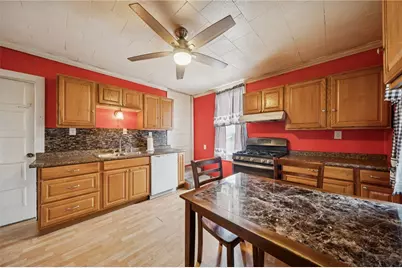 709 Helman St, Youngwood, PA 15697 - Photo 7