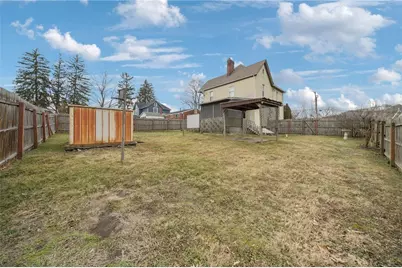 709 Helman St, Youngwood, PA 15697 - Photo 17