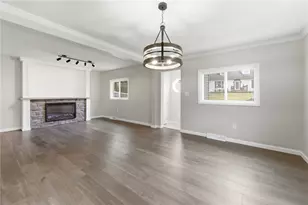 2421 Graceland Rd, New Castle, PA 16105 - Photo 15