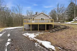 2421 Graceland Rd, New Castle, PA 16105 - Photo 3