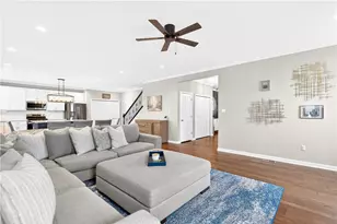 304 Regent Ct, McDonald, PA 15057 - Photo 13