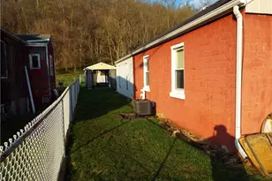 18 Penn Ave, Claysville, PA 15322 - Photo 3