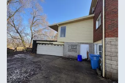 603 Lindsay Rd, Scott Township, PA 15106 - Photo 3