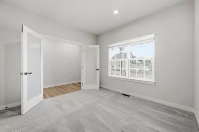 530 Blake Dr, Jackson Township, PA 16063 - Photo 5