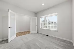 530 Blake Dr, Jackson Township, PA 16063 - Photo 5