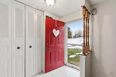 176 W Russets Circle, Bridgeville, PA 15017 - Photo 5