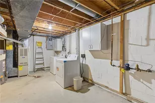 176 W Russets Circle, Bridgeville, PA 15017 - Photo 27