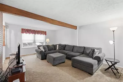 176 W Russets Circle, Bridgeville, PA 15017 - Photo 7