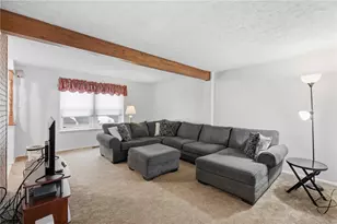 176 W Russets Circle, Bridgeville, PA 15017 - Photo 7