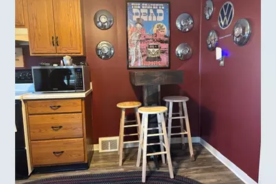 517 Three Mile Hill, Mt Pleasant, PA 15666 - Photo 5